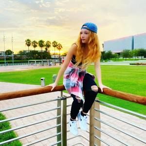 Meet your Posher, Emma